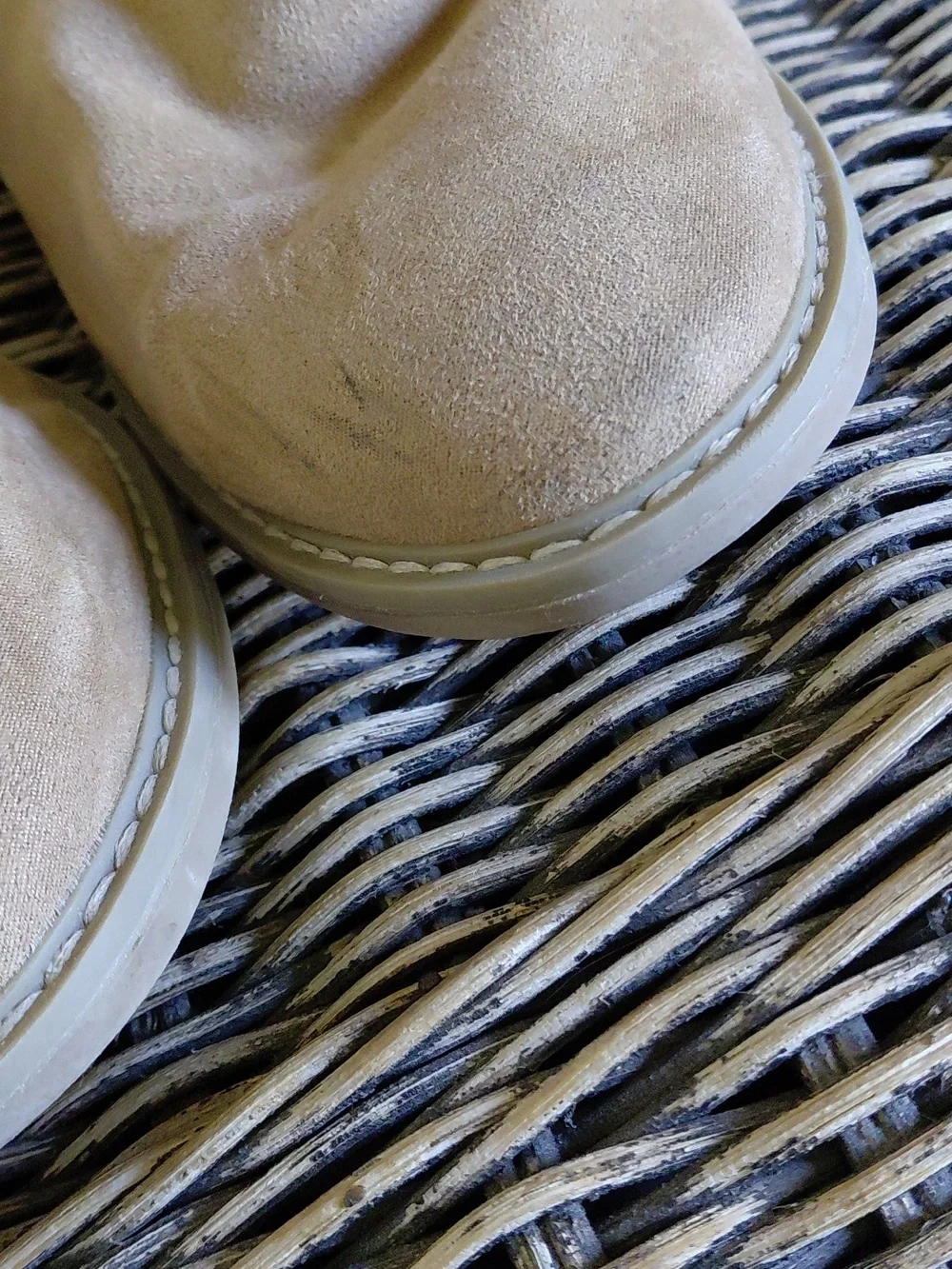 Universal Thread Booties - Picture 13 of 16